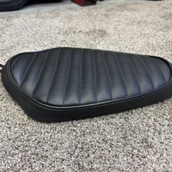 Sportster solo Seat