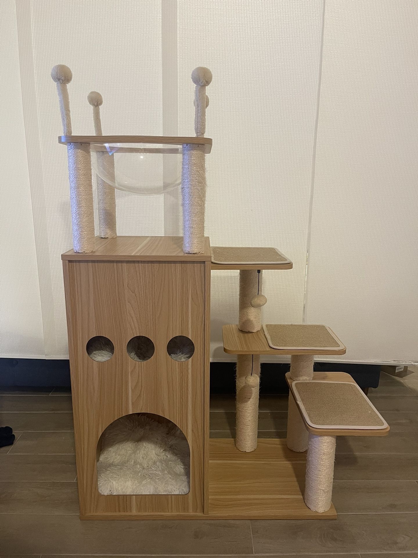 WOOD CAT TOWER