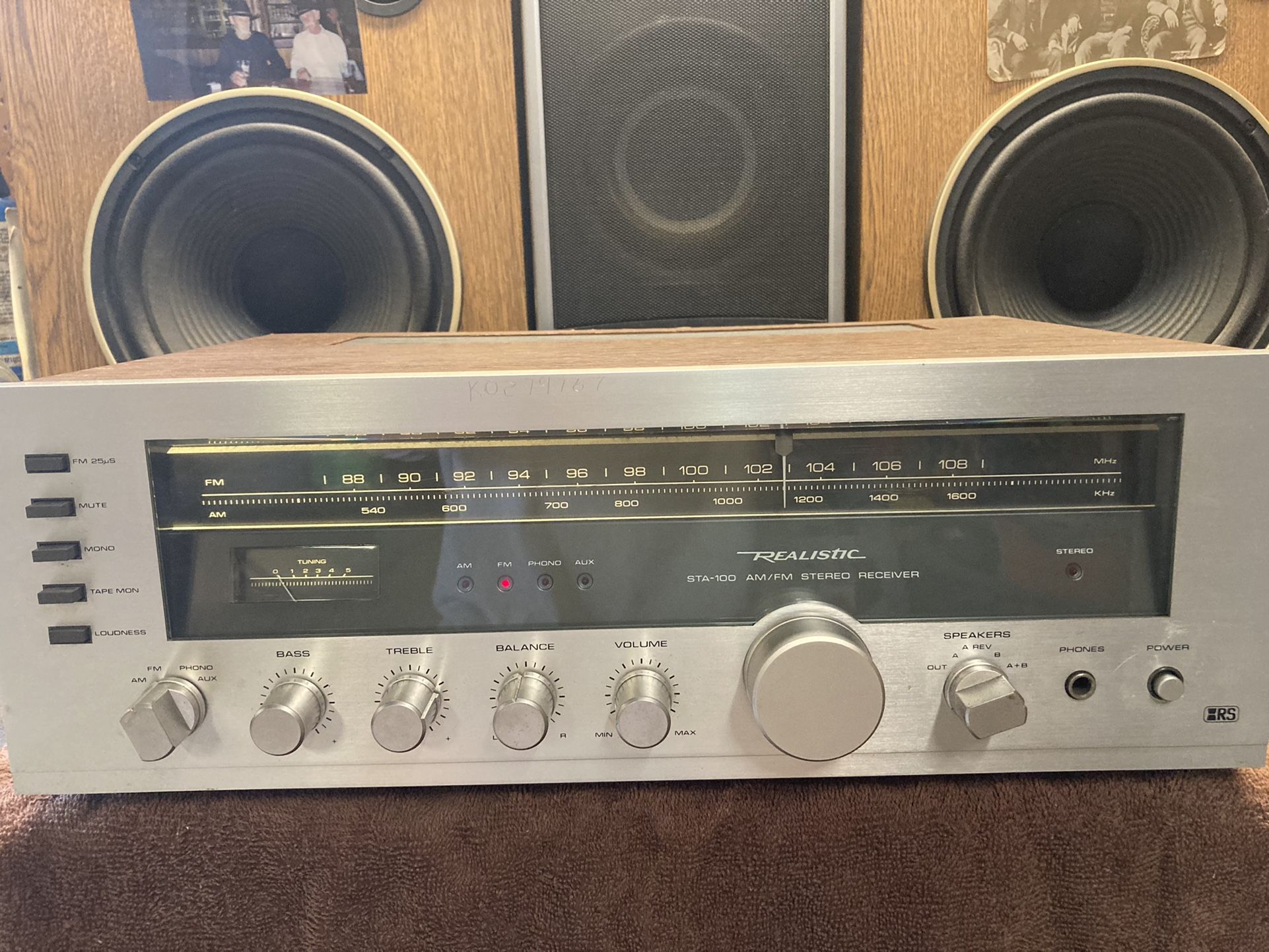 Realistic STA 100 AM/FM stereo receiver