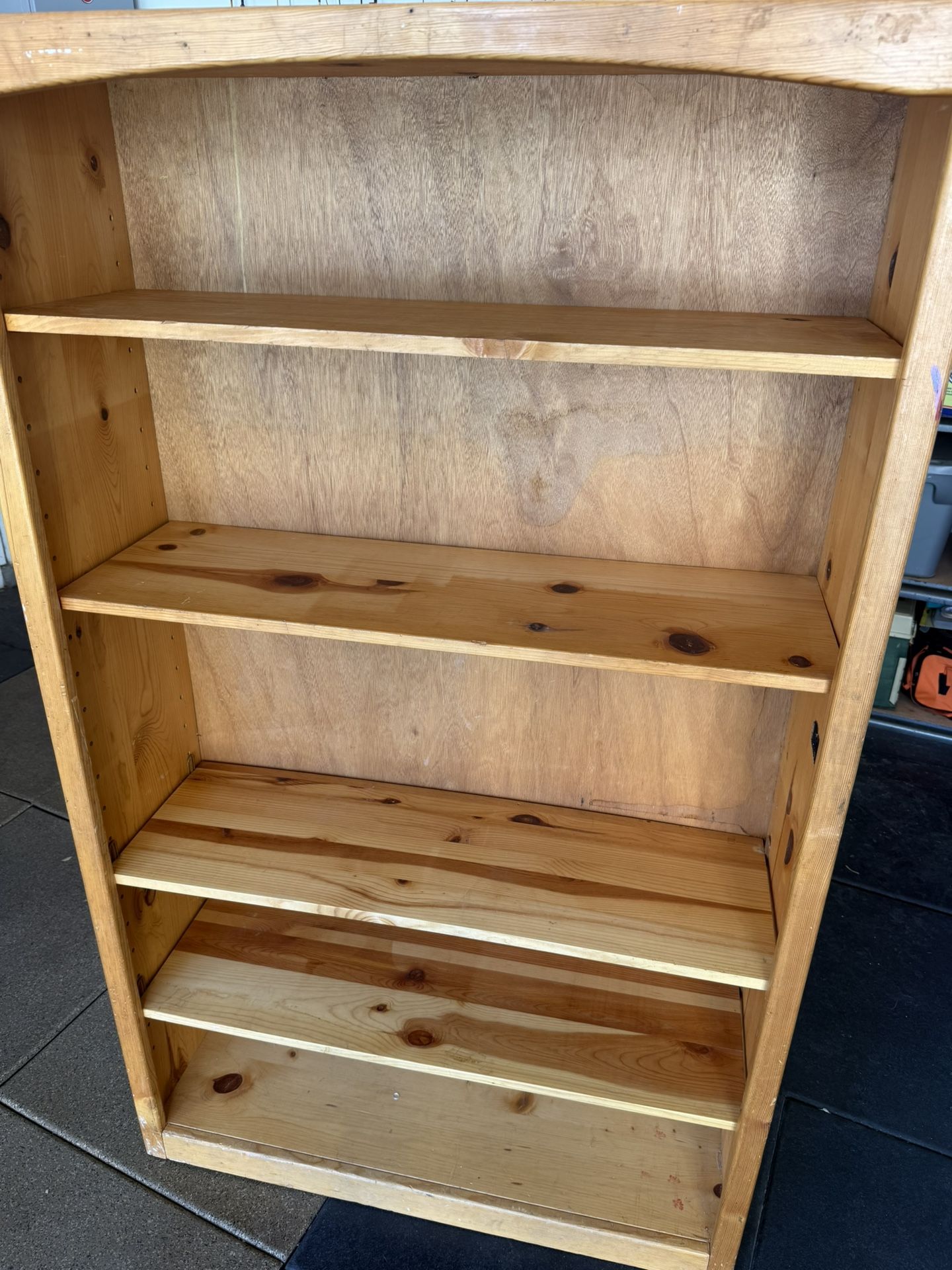 5 Shelf bookcase