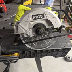 Ryobi 13 Amp Corded 7-1/4 in. Circular Saw (no blade included)