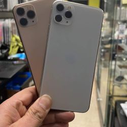 Factory unlocked iPhone 11 pro Max, 64 gb Sold with store warranty $420 each 