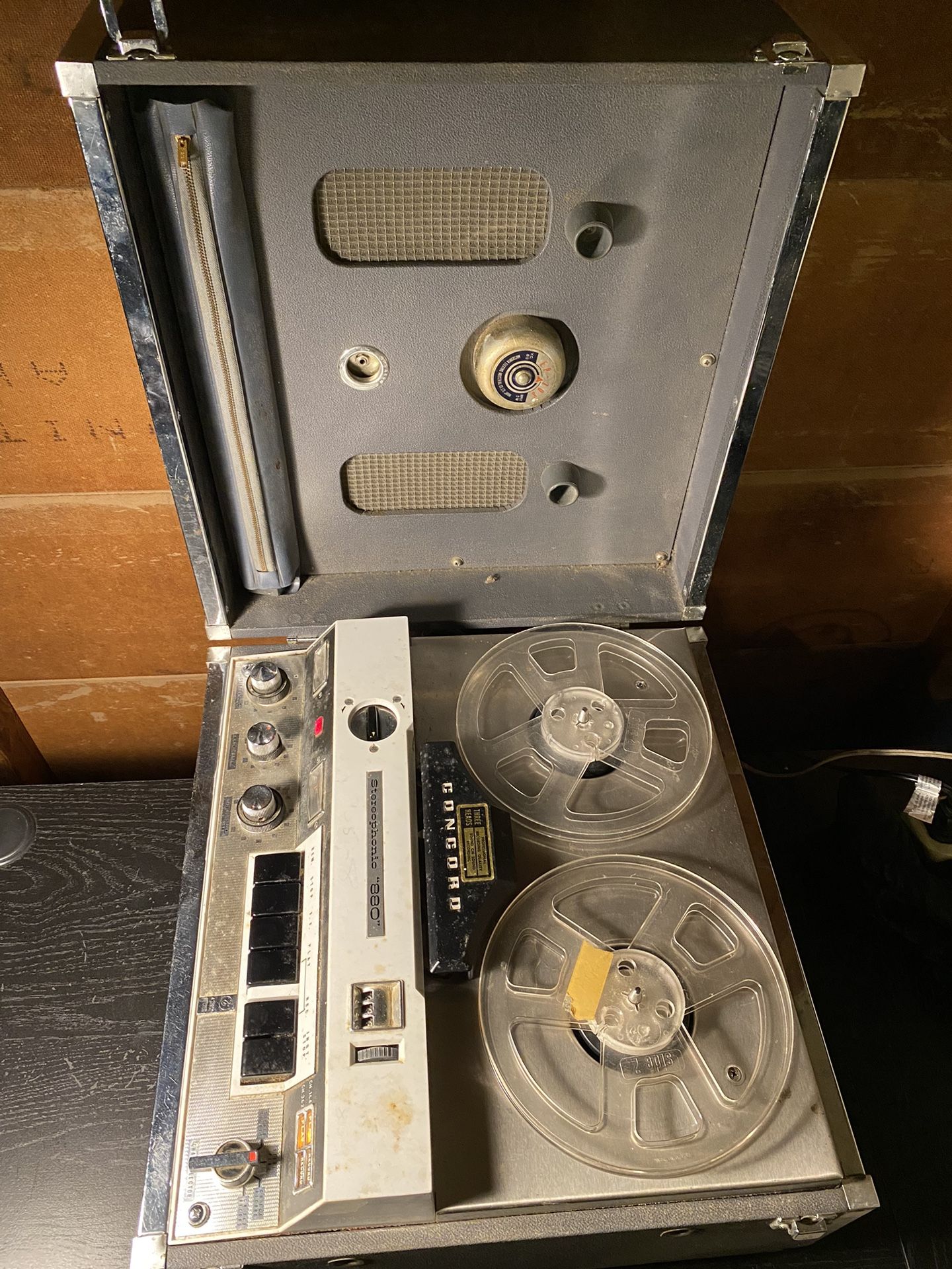 Vintage Concord Stereophonic 880 Reel to Reel Player Recorder 