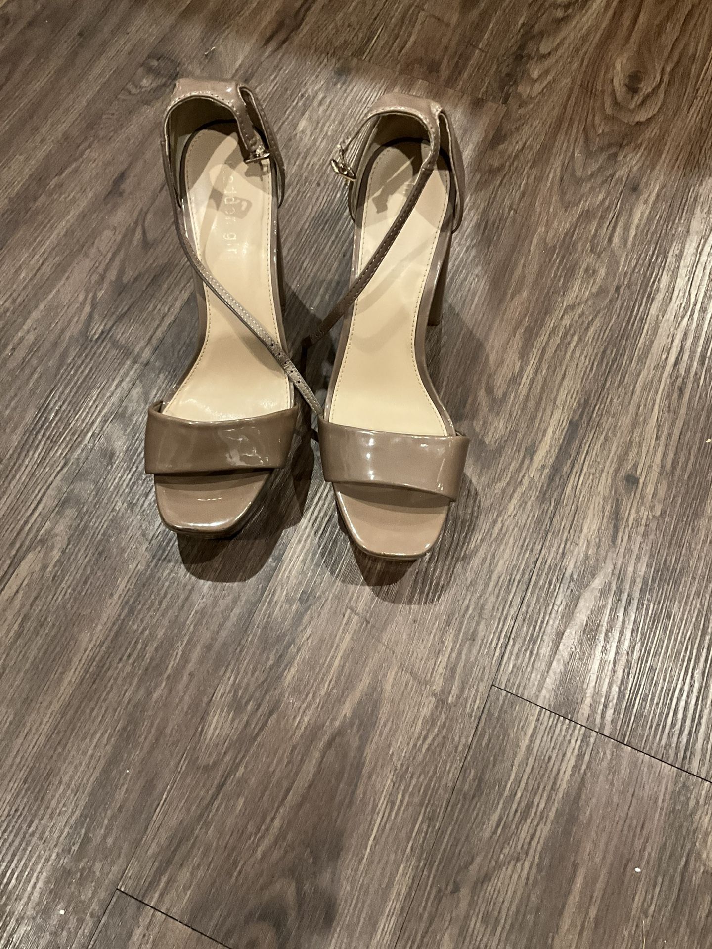 Madden Girl Elegant Tan Strappy Heels