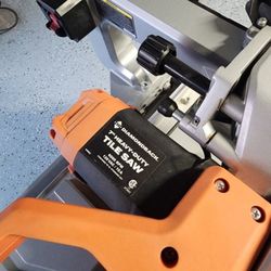 Brand New Diamond Back Table Saw