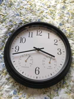 Young town quarts clock
