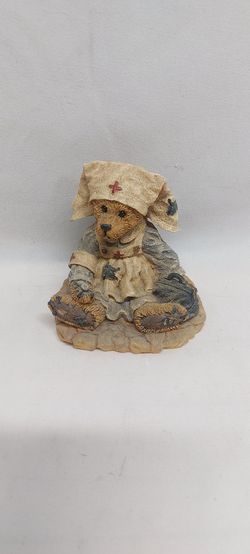 Vintage 1993 Boyds Bears, Clara The Nurse, #2231 Bearstone Resin Figurine