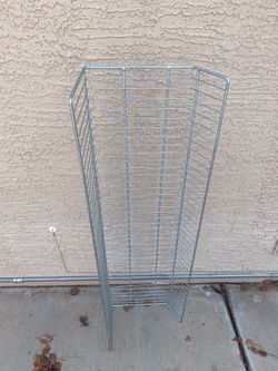 Shelving /basket for grid wall