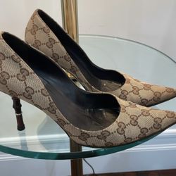 Gucci Monogram Bamboo Heeled Pumps