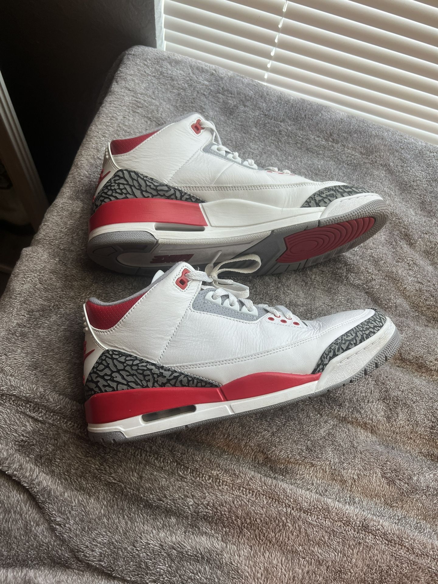 Jordan 3 Retro “Fire Red”