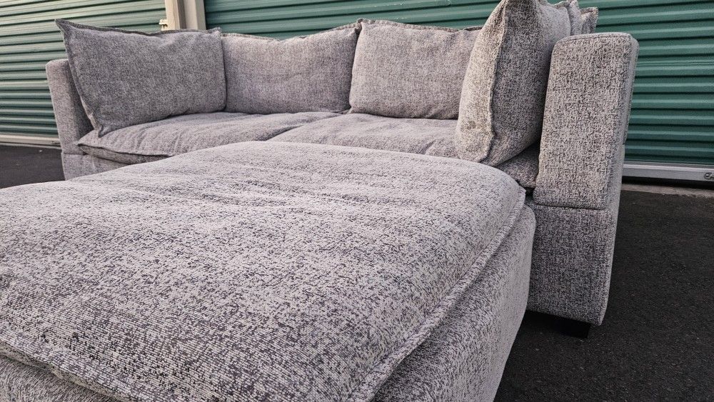 FREE DELIVERY!!!! Albany Park "Kova" Modular Couch + Ottoman ($2K Retail...60% OFF!!!)