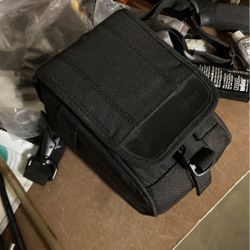 Digital Camera Pouche