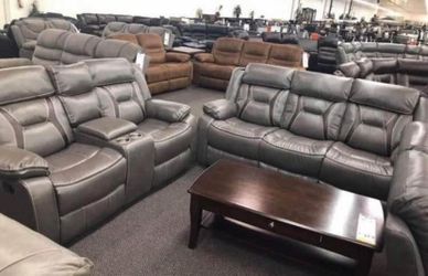 New recliner couch and love seat set / free delivery