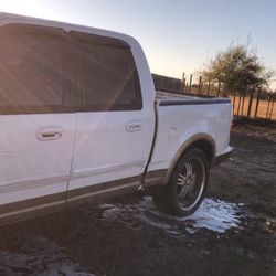 Motor Y Transmission Ford 2003 180 Mil Millas $1500 Por Los 2 Solo Motor Y Transmisión Disponible Kaufman Tx