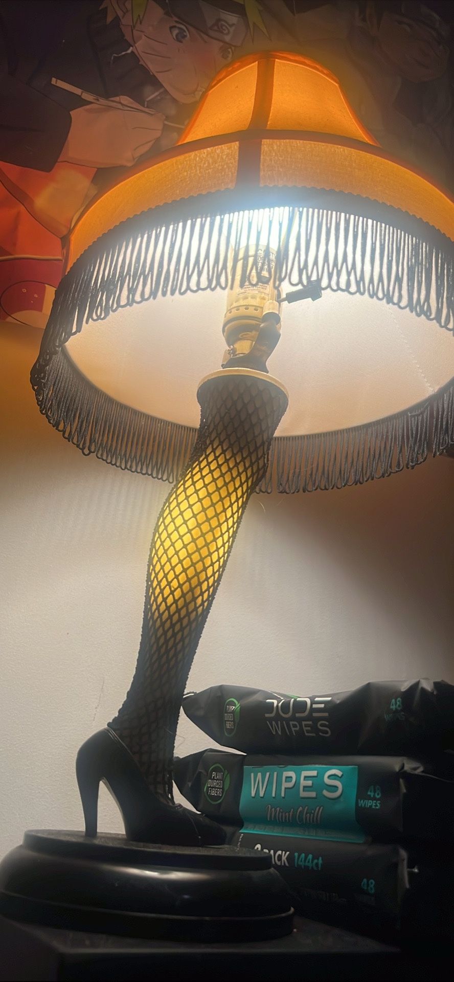 a Christmas story: small leg lamp