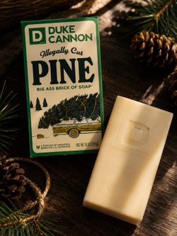 Duke Cannon Illegally Cut Pine Big Ass Brick of Soap
