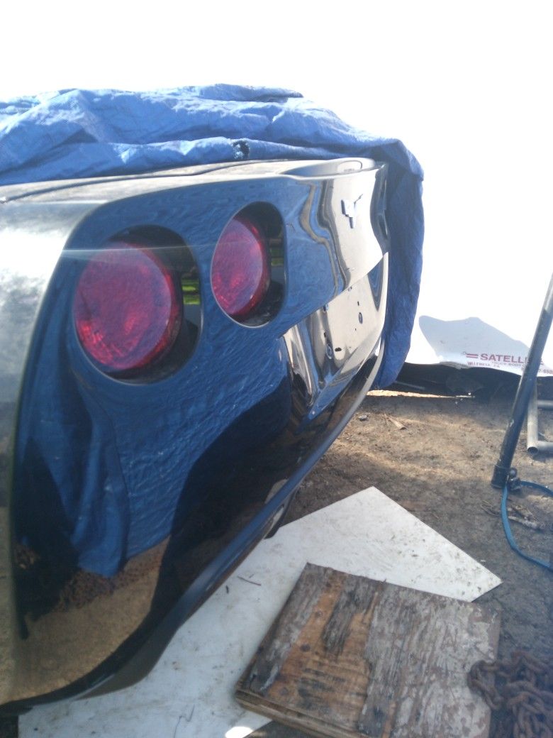 2004  Corvette Windshield And Back Glass