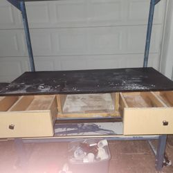 GLOBAL INDUSTRIES WORK TABLE/BENCH