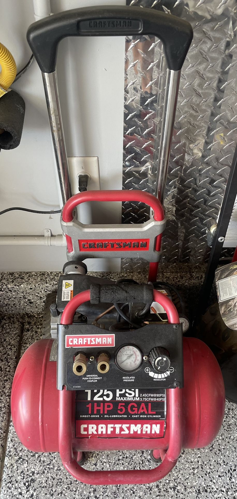 Craftsman Air Compressor On Wheels 5 Gallons 1 Horsepower
