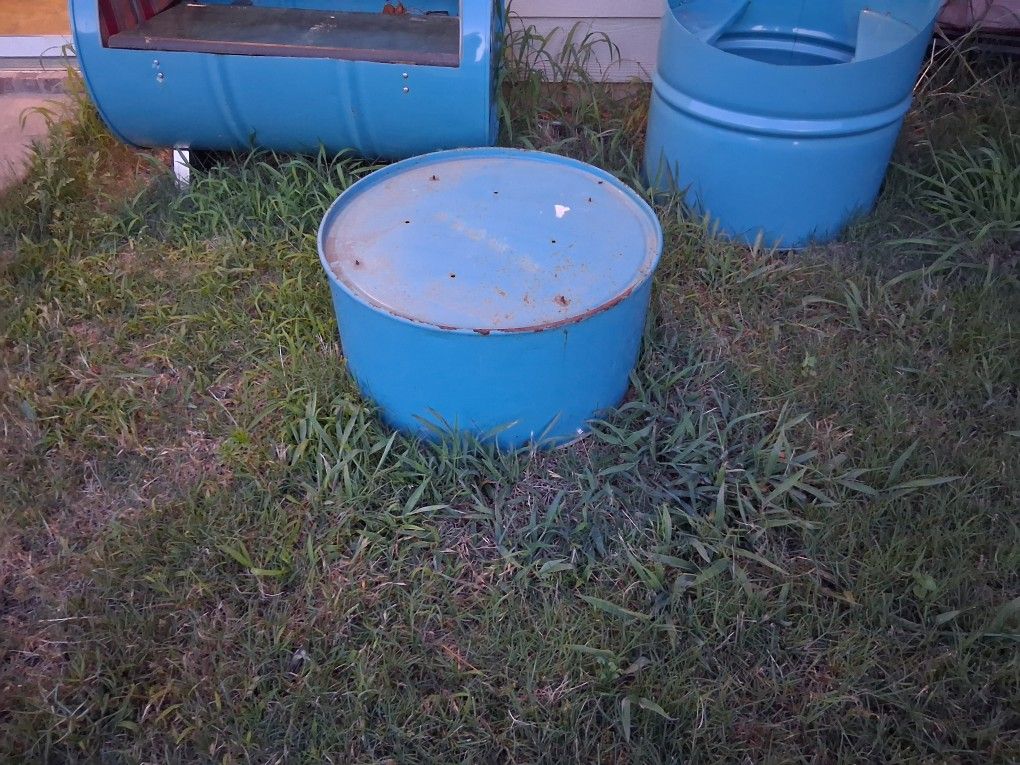 Blue Barrel Patio Set