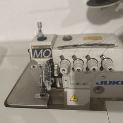 Industrial Juki  5Thread Serger 