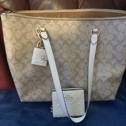 Coach Bag With Wallet 