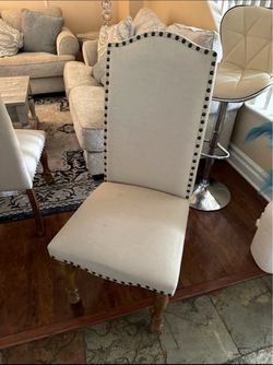 Accent chair