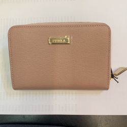 FURLA  Ladies Zipper Wallet Perfect! Unused
