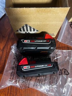 Milwaukee M18 1.5 Ah 18V Red Lithium Ion Battery 2pack