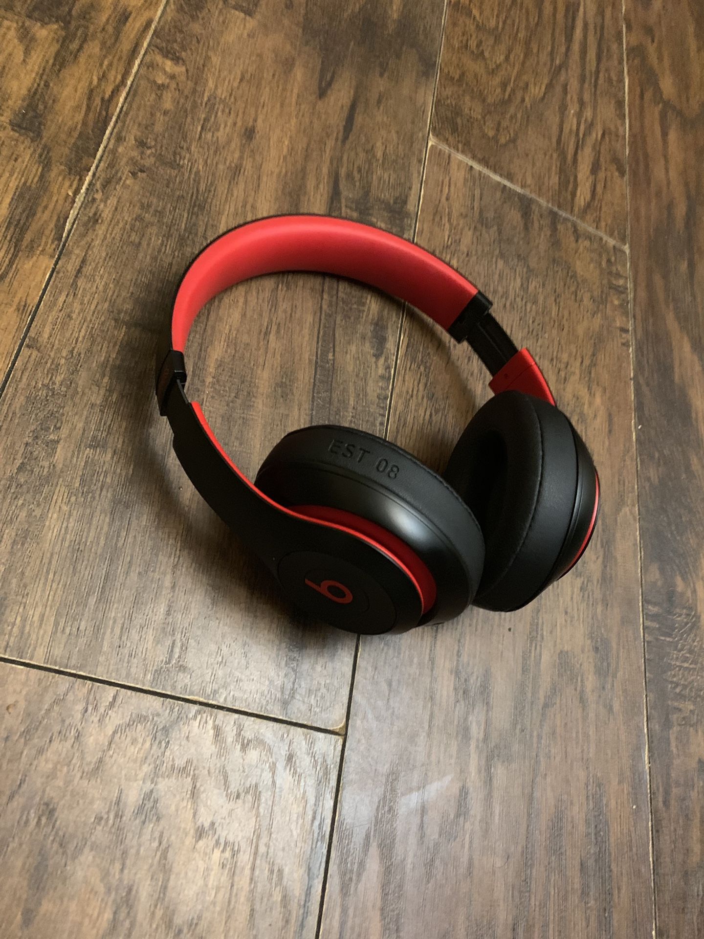 Beats by Dre studio 3