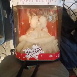 Special Edition 1989 Barbie With Keepsake Snowflake 