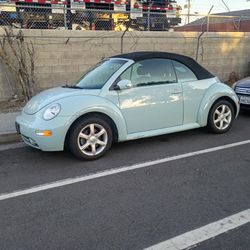 2004 VOLKSWAGEN NEW BEETLE 
