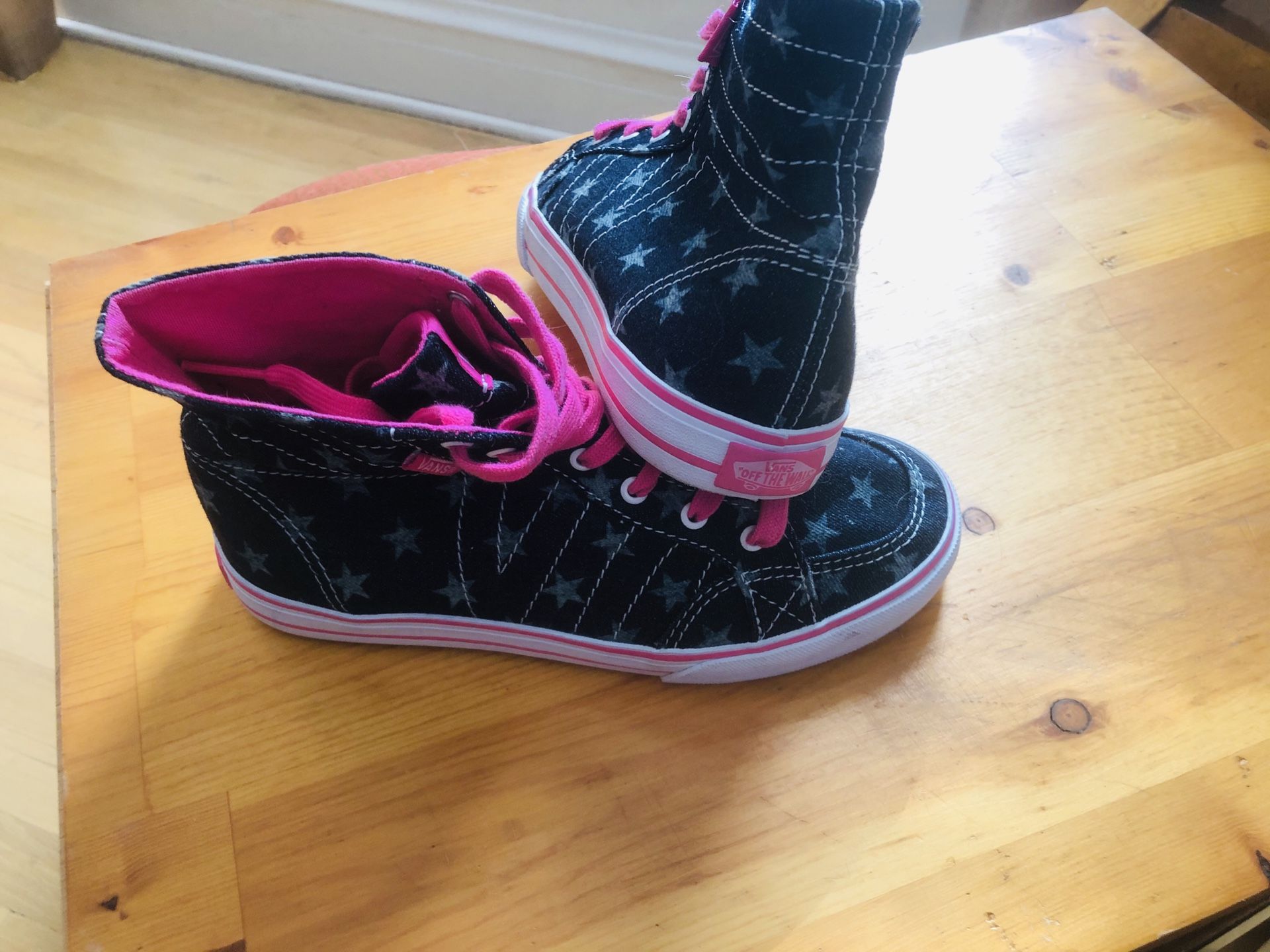 Vans Off The Wall High Top Missy Sneaker