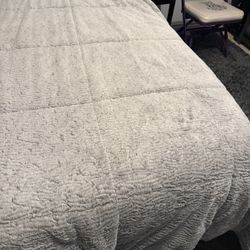 Queen Comforter 