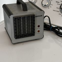 Braun 1500 Watt Electric Heater