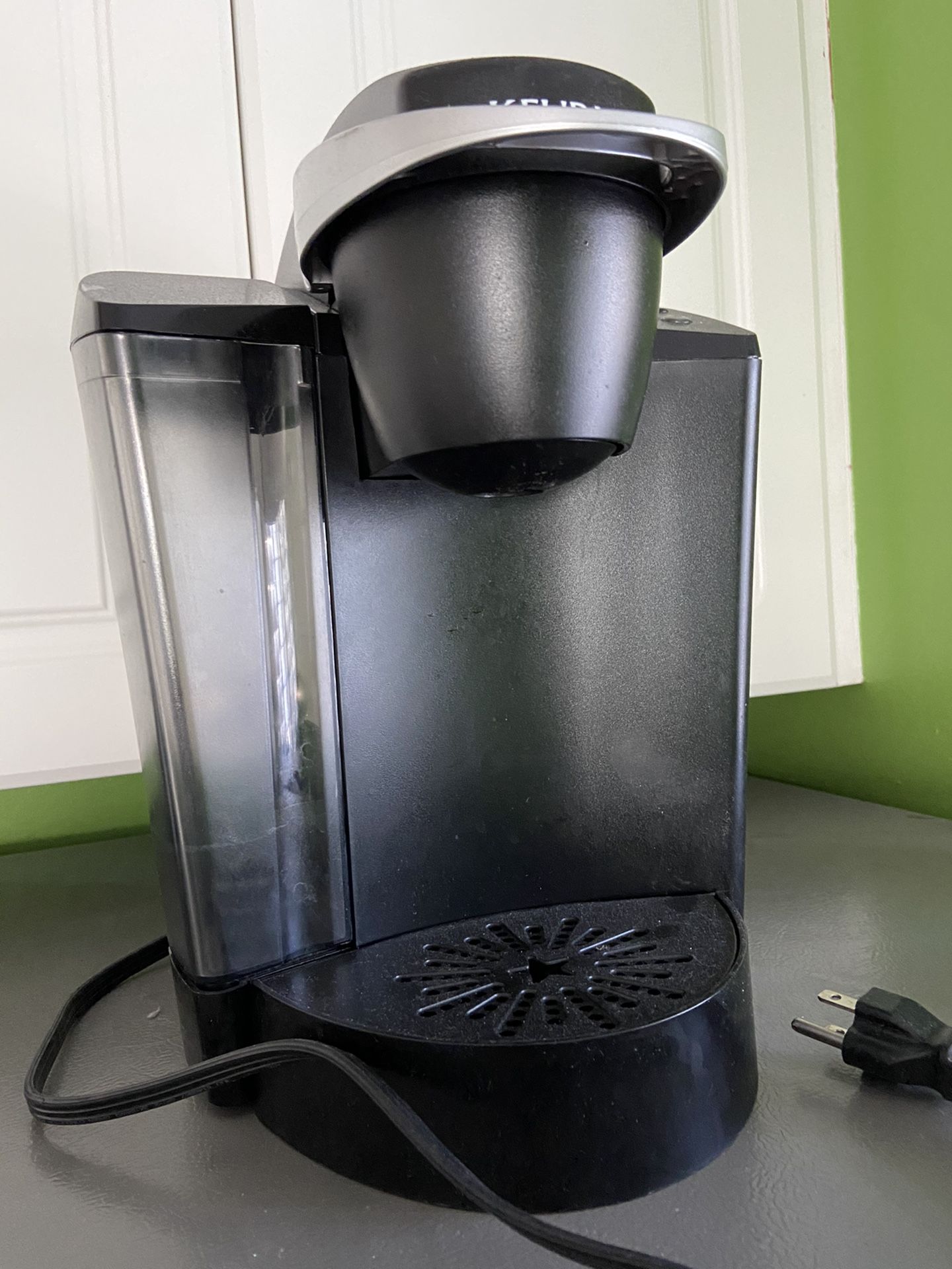 Keurig K-Classic, Single Serve K-Cup Pod Coffee Maker, 6 to 10oz Brew Key