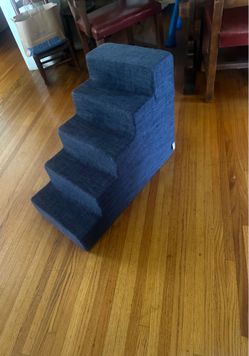 Best Pet Dog Stairs like new