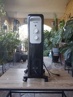 Pelonis Cooler & Heater
