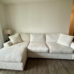 LIKE NEW SECTIONAL SOFA