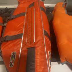 Extra small, small and medium dog life jackets $15 each