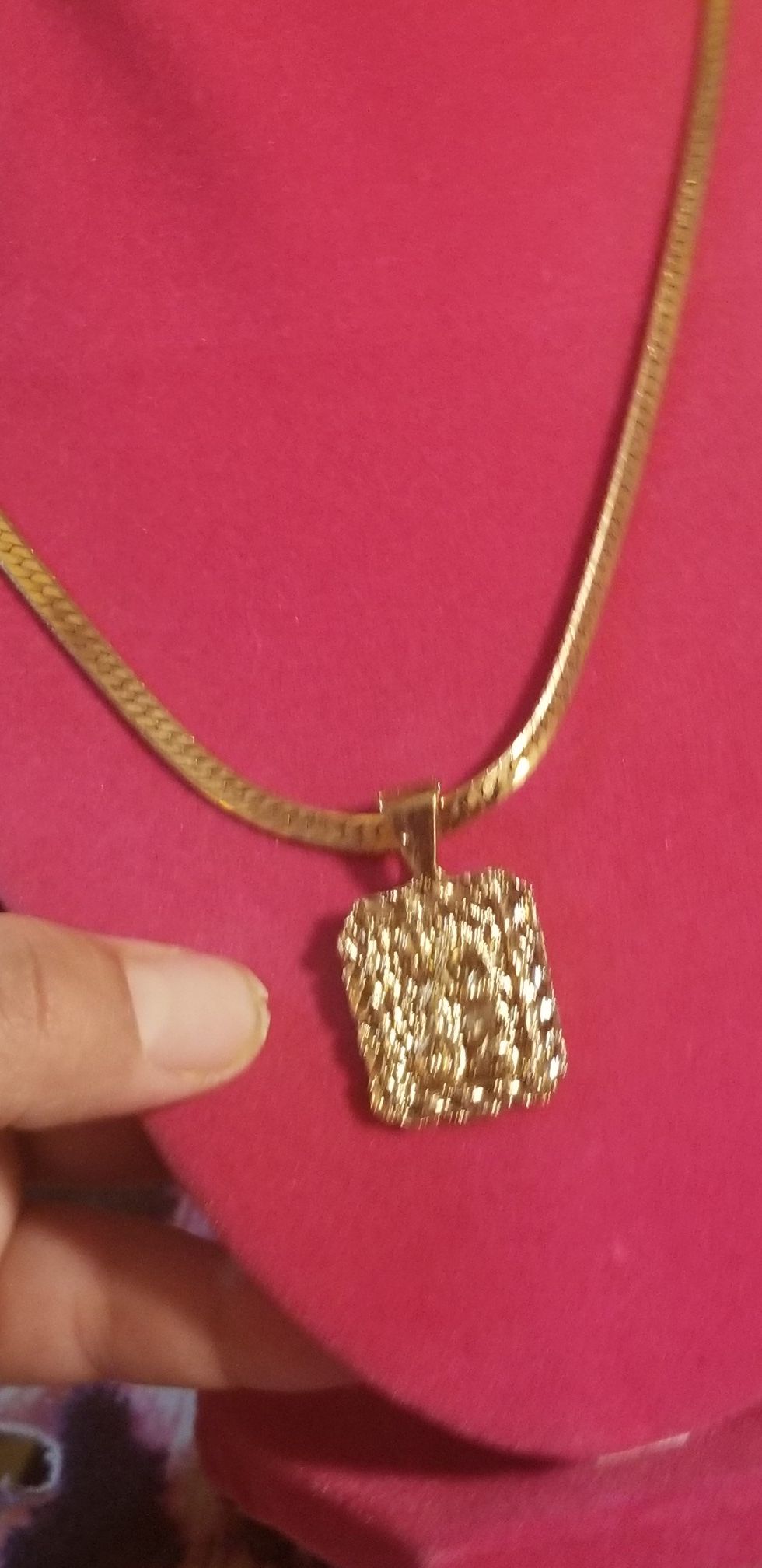 18K GOLD PLATED CHAIN WITH PENDANT