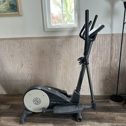 GOLDS GYM ELLIPTICAL EXERCISER