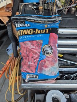 Wing nuts