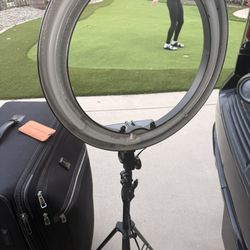 Professional ring light