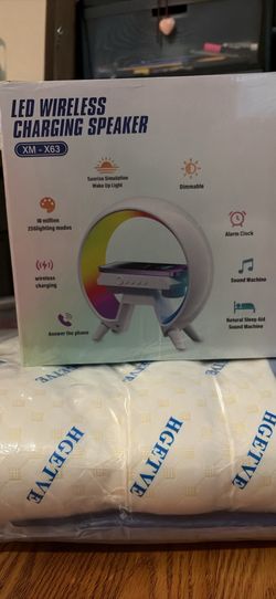 Wireless charging speaker
