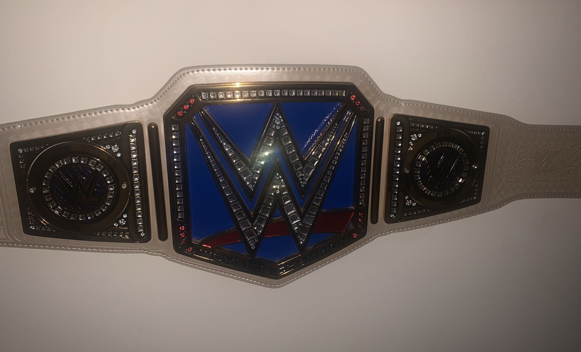 Official WWE Smackdown Women’s 2016 Belt Blue New Hard To Find