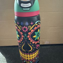 Owala Sugar Skull - Limited Edition 32oz Water Bottle