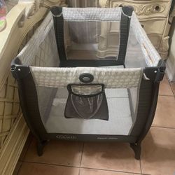 Baby Crib 