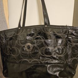 Original coach purse lots of pockets