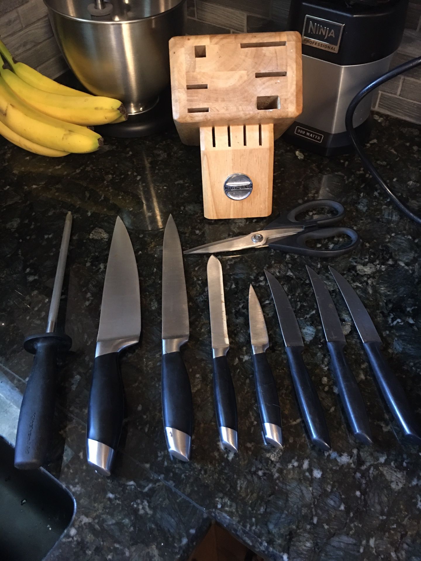 Kitchenaid knife set with wood block